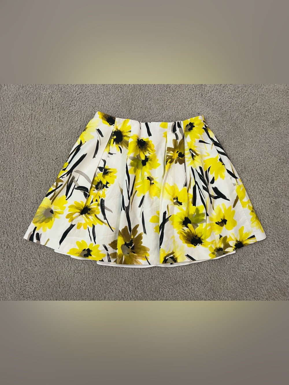 Alice + Olivia Floral Pleated Skirt Size 6